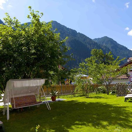 Garni Tyrolia Hotel Campitello di Fassa Exterior foto