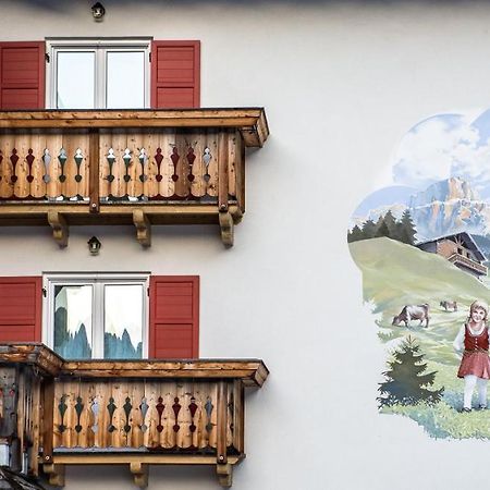 Garni Tyrolia Hotel Campitello di Fassa Quarto foto